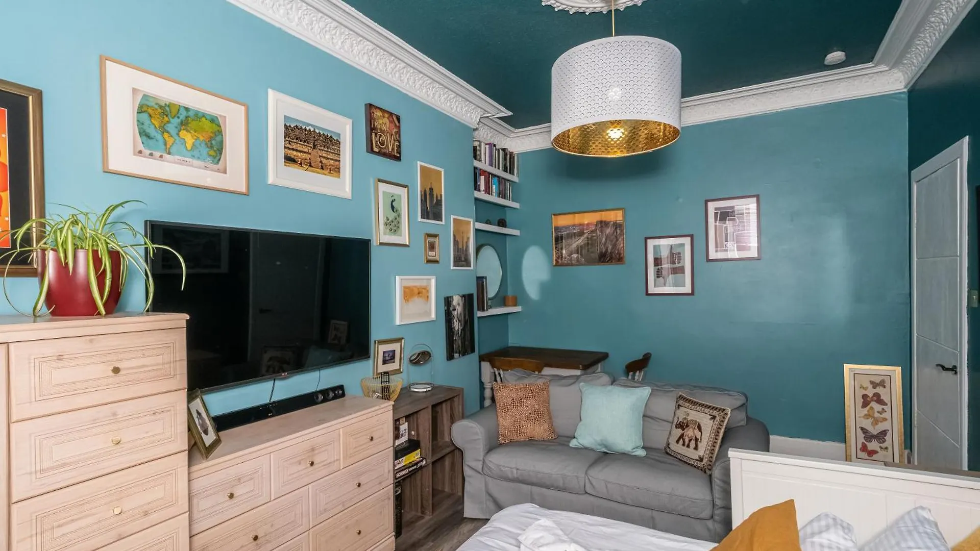 شقة Pass The Keys Trendy Historic Flat Sleeps 4 To 6 Near Leith Shore إدنبرة 0*,